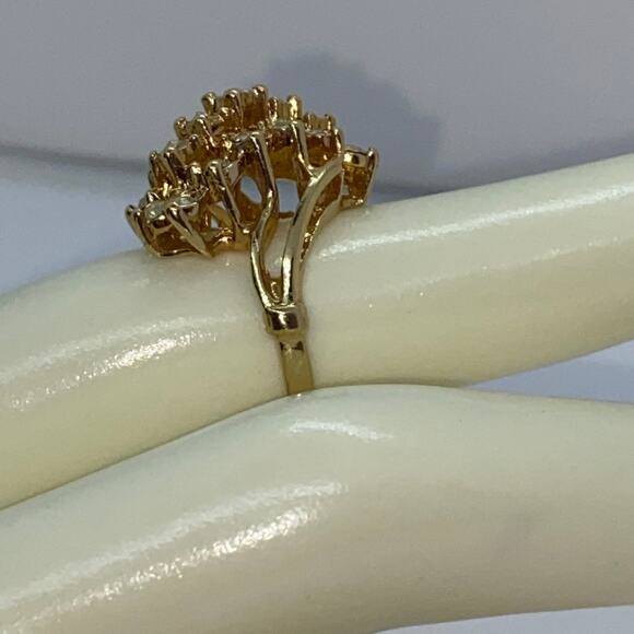 Gold-Tone Clear Rhinestone Large Statement Ring Women's Size 5 - Picture 4 of 6